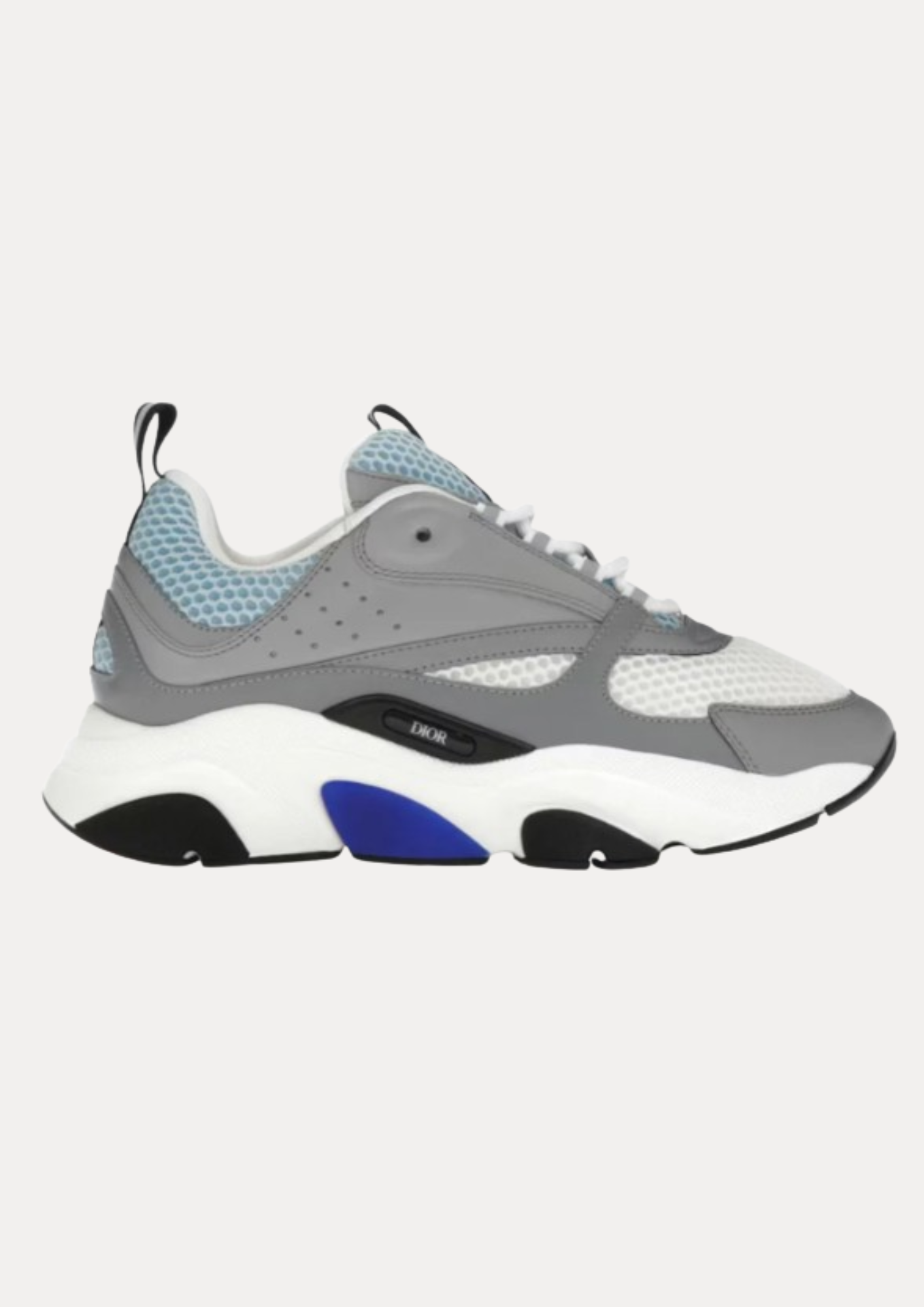 B22" Sneaker