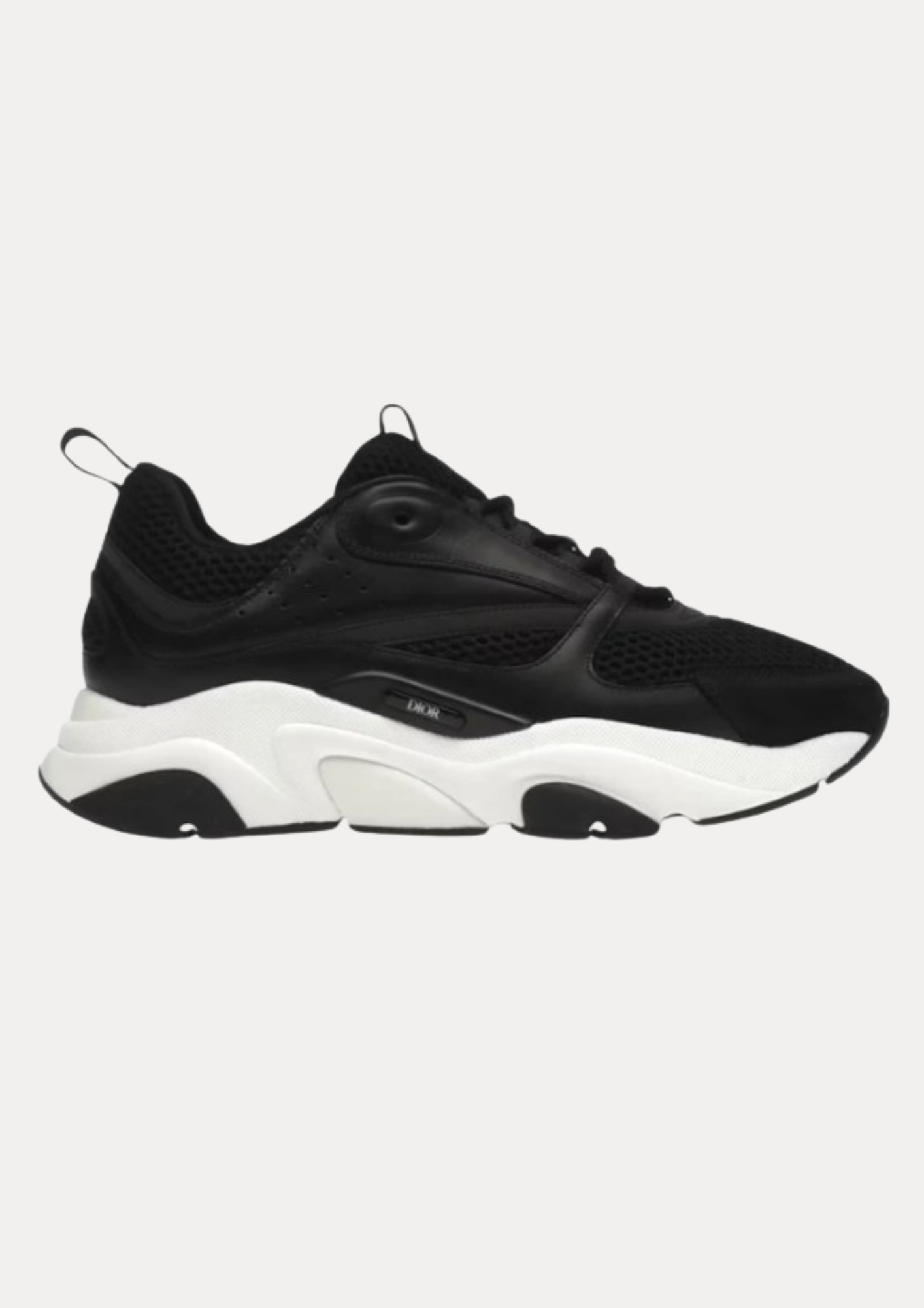 B22" Sneaker