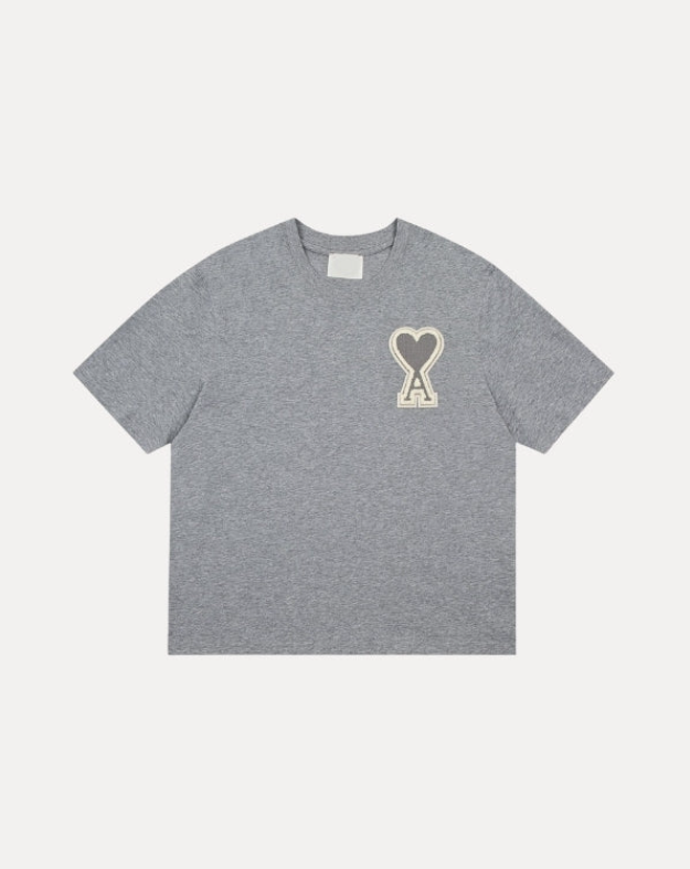 CHEST DETAIL TEE